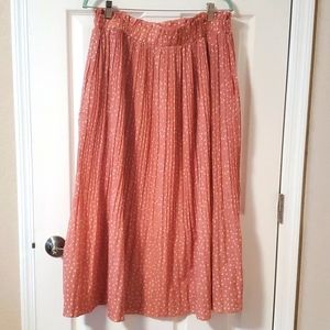 Full polka dot skirt w POCKETS!